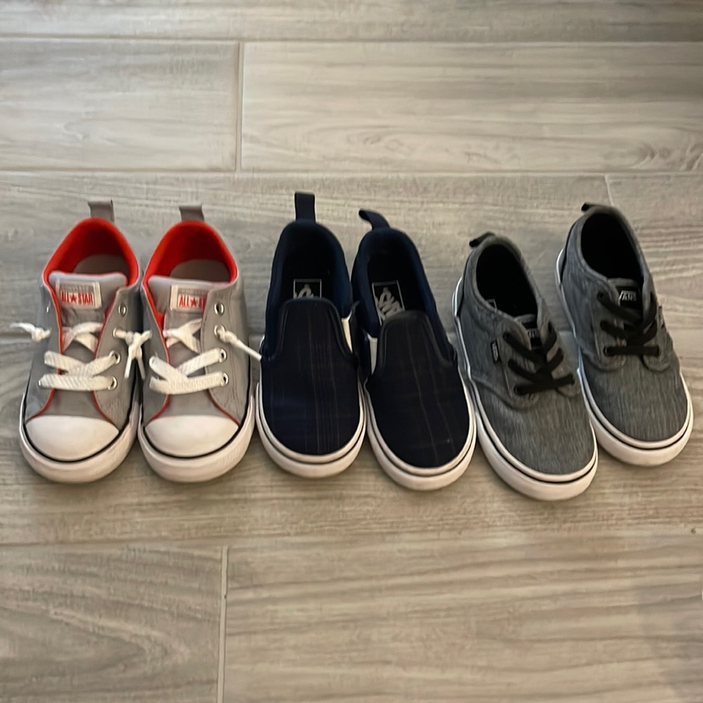 Set of 3 size 9 converse and Vans shoes